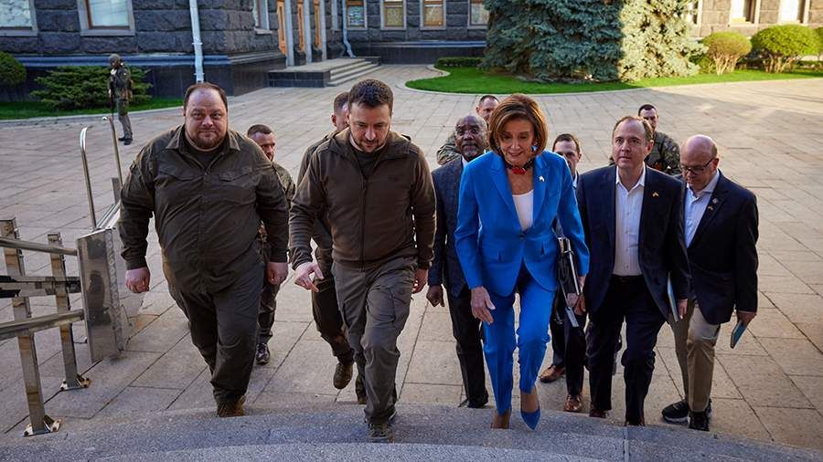 Визит Пелоси в Киев в Китае расценили как желание усугубить конфликт вокруг Украины