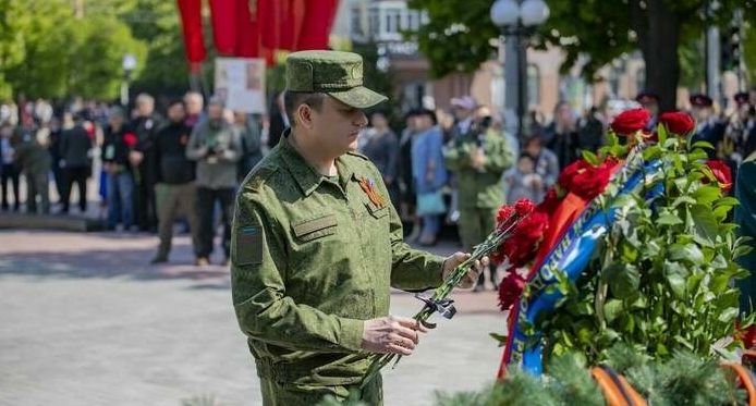 Власти Республики и Луганска почтили память погибших в годы Великой Отечественной войны
