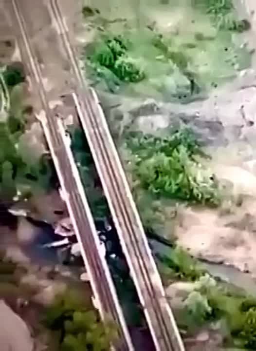 ������� ������������ ����� ������� ��������������� ������ � ��������� �������. ���� ������� � �������� ���� ����������� �� ��������� � ������������