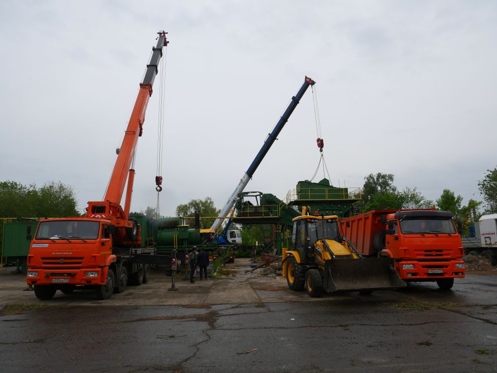 Глава города проверил ход демонтажа на асфальтобетонном заводе