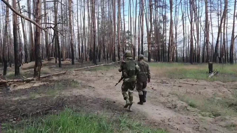 ����� ���