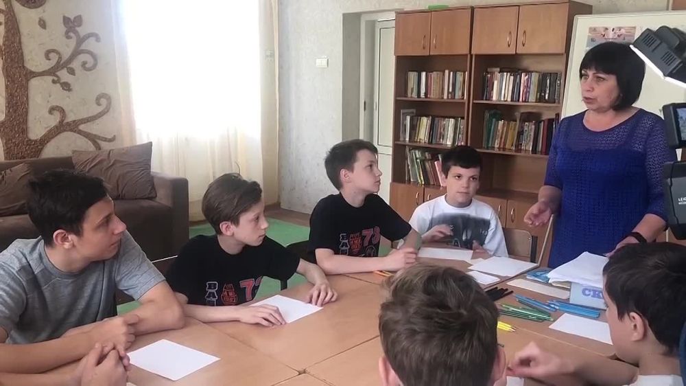 ����� ���