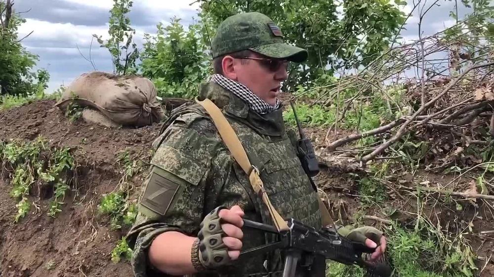 ����� ���