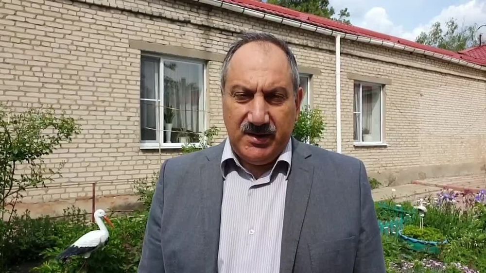 ����� ���