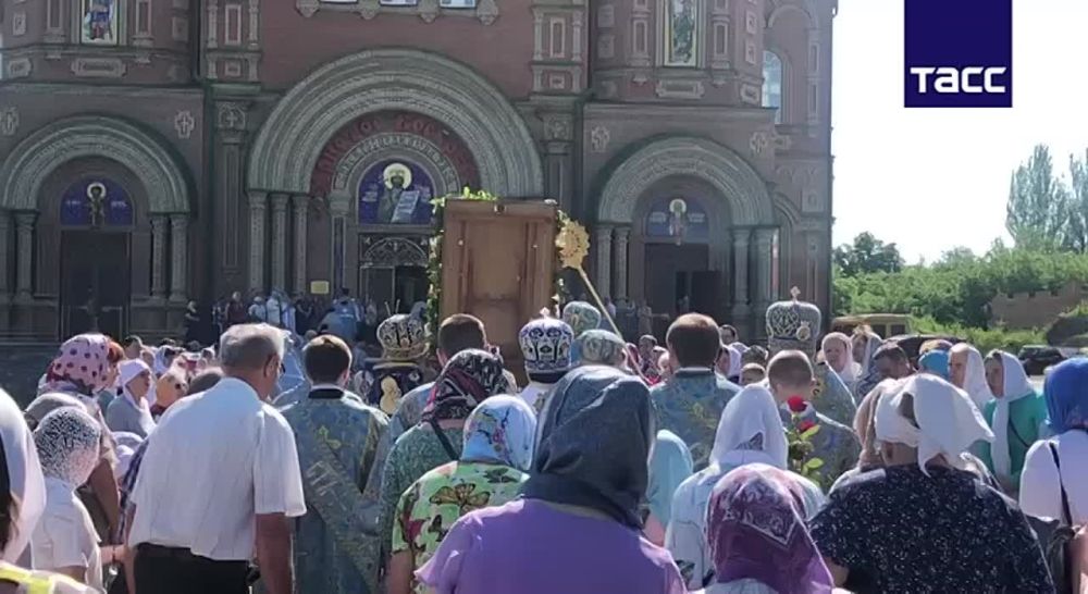 ��������� ����� ������� �������� ������ � �����-������������ ������������ ����� �� �������� � ����� ������������ ��������� ����� ������ ������, �������� ��� �������������