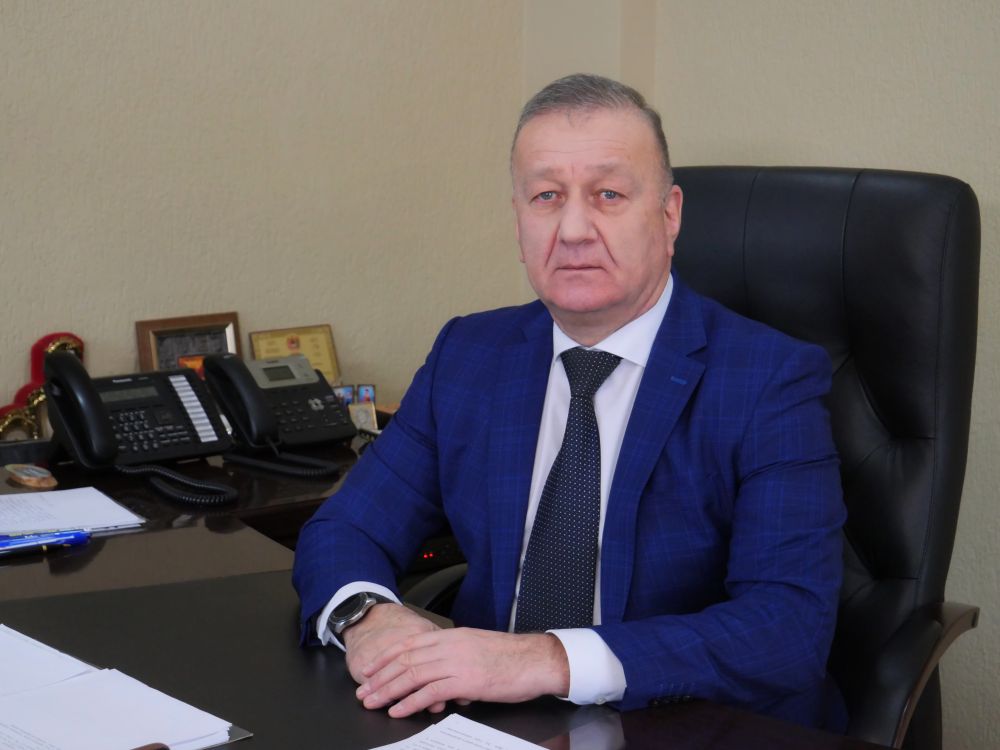 Поздравление Главы Луганска с Днем государственного служащего