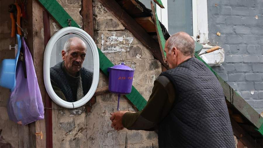 Песков указал на уважение РФ права ЛНР решать вопрос о своем будущем