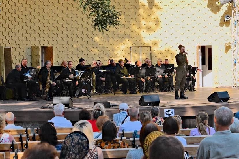 �������-������ � ��������� ���������� � ���������� ������� ������ �� ��������