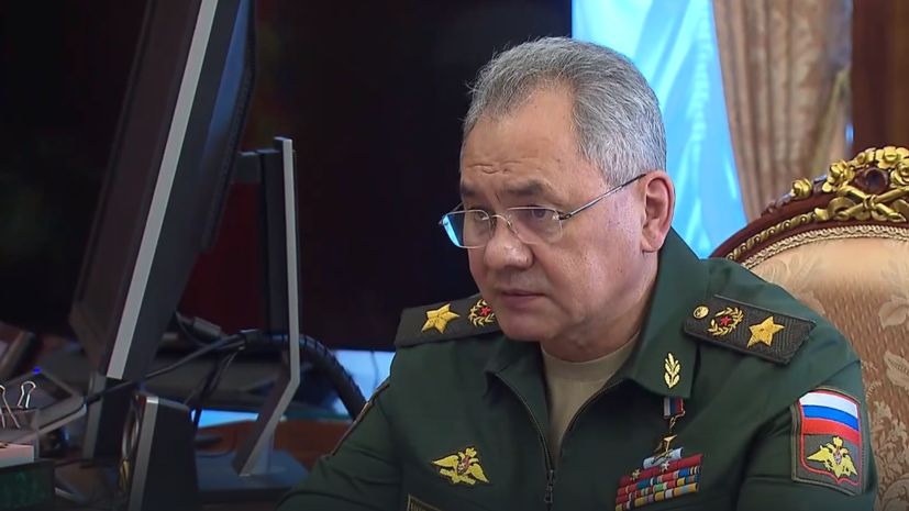 Шойгу доложил Путину о взятии под контроль 25 населённых пунктов в ЛНР
