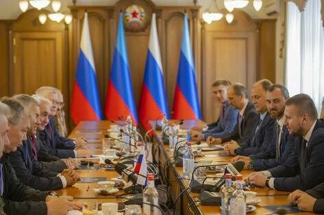 Председатели Народного Совета ЛНР и Госдумы РФ провели в Луганске рабочую встречу