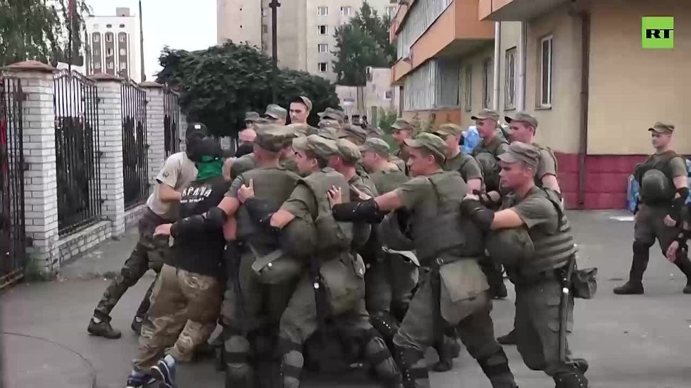 ������� �� ������� � ������������ �������� 80 �����, ������� ������������� � ���������� ����� ����� ��������������� ��������