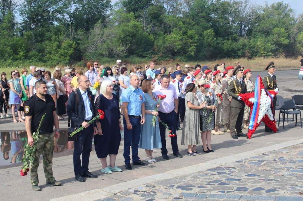 �������� ���������������� ������ ��������� �������� ���������� ������ ������� � �������� �����������, ����������� 80-����� ������� ������������ "�������" � �������� ��������� ������� ��������