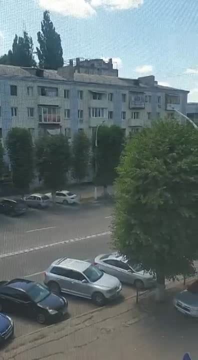 Луганск. Вид из офиса Штаба Захара Прилепина. В эту минуту