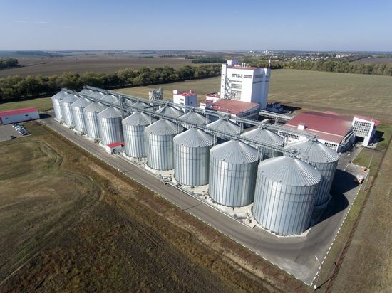 Зернохранилище в ЛНР попало под удар американских ракет HIMARS