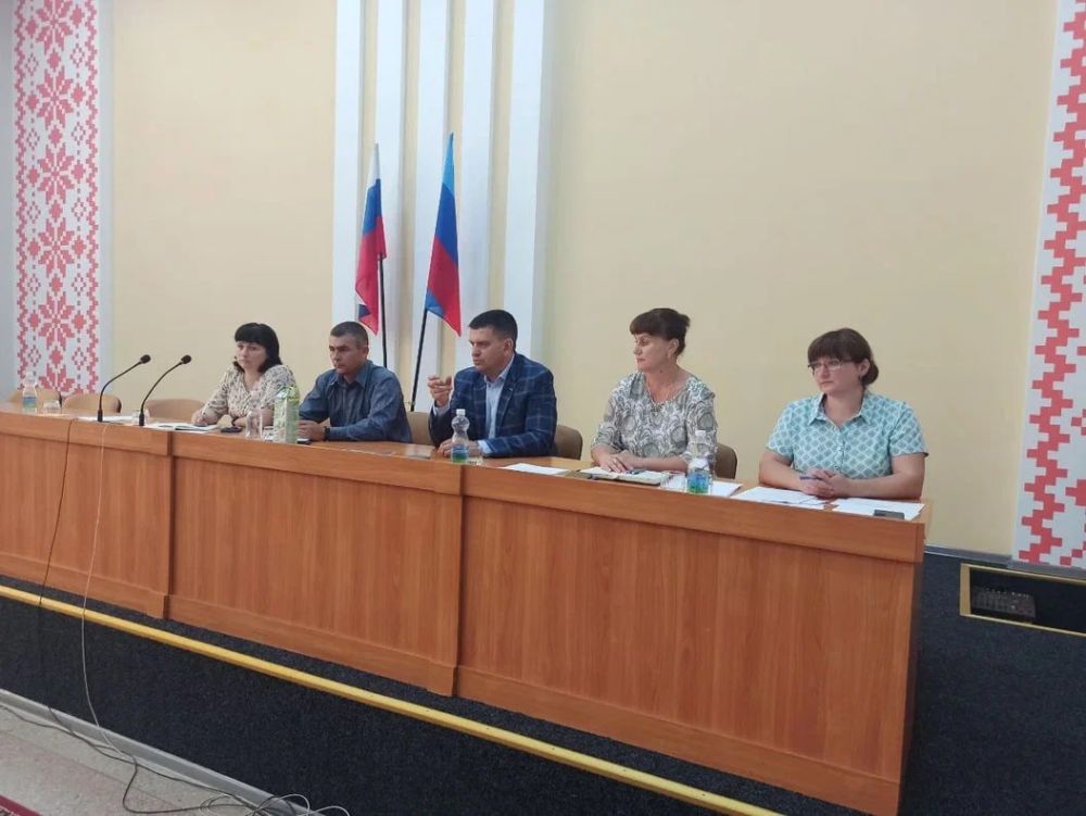 В администрации Сватовского района ЛНР состоялась учредительная конференция «Сватовской районной организации профессионального союза работников образования и науки Луганской Народной республики»