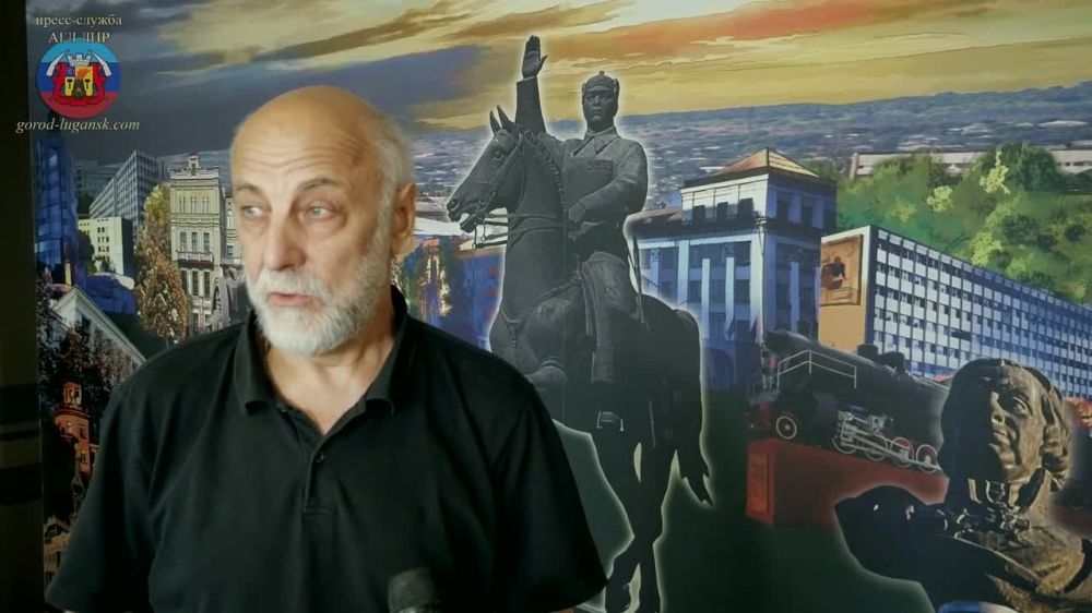 Манолис Пилавов обсудил с известным российским скульптором Салаватом Щербаковым планы создания в Луганске новых архитектурных композиций