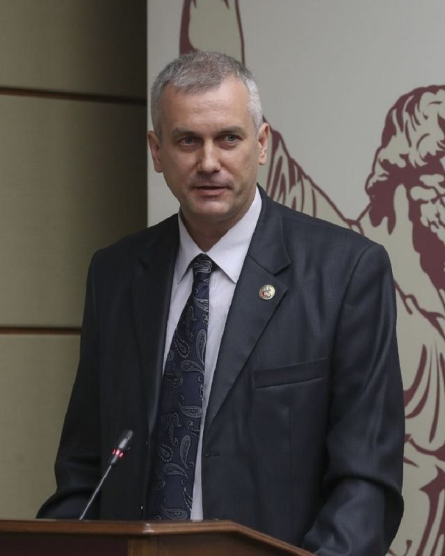 �������� ���������� �������������� ����� ���� �������� � ����� ����������������� �Z���� � ������ �� ���������� �������� 24� ��������� �� �������� �������� ������� ��������, ����������� 350-����� �� ��� �������� ����� I