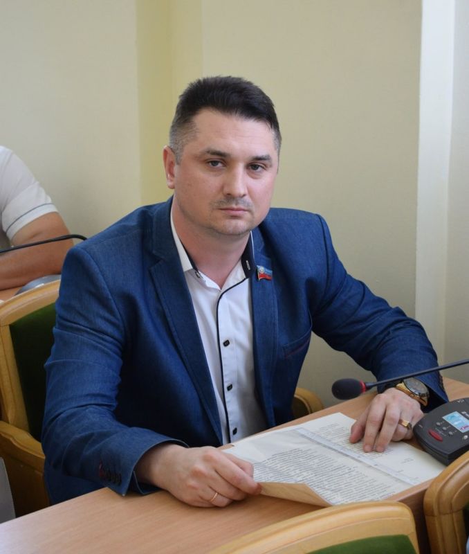 На очередном пленарном заседании Народный Совет ЛНР рассмотрел и принял Закон ЛНР «О внесении изменений в Закон Луганской Народной Республики «О Министерстве государственной безопасности Луганской Народной Республики»