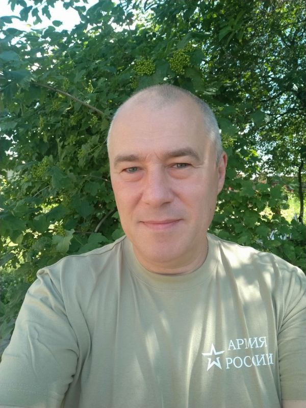 Депутат Народного Совета ЛНР Юрий Юров в эфире телерадиомарафона «Zдесь и сейчас» на телеканале «Луганск 24» прокомментировал продолжающиеся обстрелы Луганской Народной Республики со стороны ВФУ