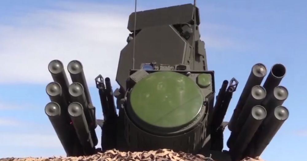 Система ПВО сбила украинские снаряды над Мелитополем