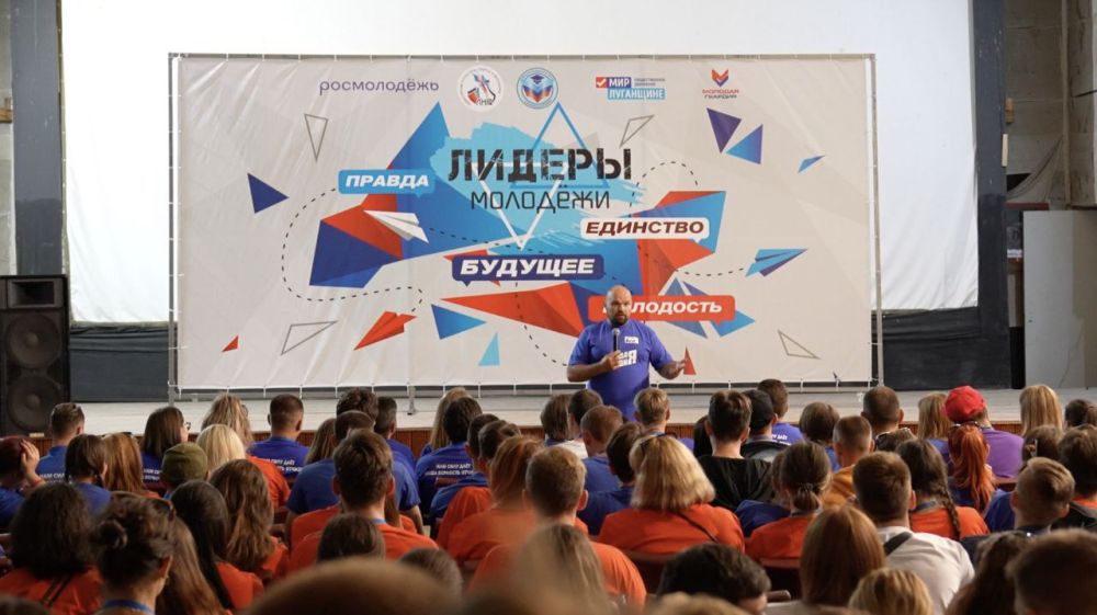 Молодая Гвардия Единой России расклеит в освобожденных городах ЛДНР постеры с информацией об опасности мин «Лепесток»