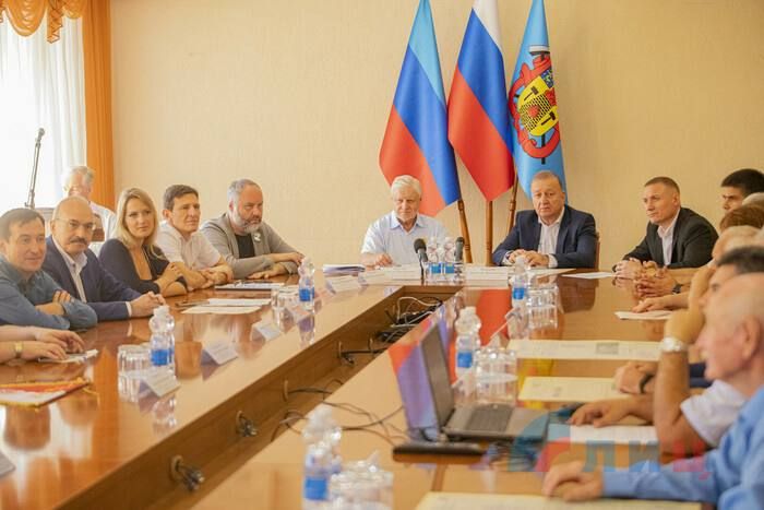 �������� ��������������� ���� �� ���������� ������ "������������ ������ � �������� � �� ������" ������� ������� �� �������, ����������� 50-������ ��������� ���������� ��������� ���������� ������ "����" ������ �������� ����