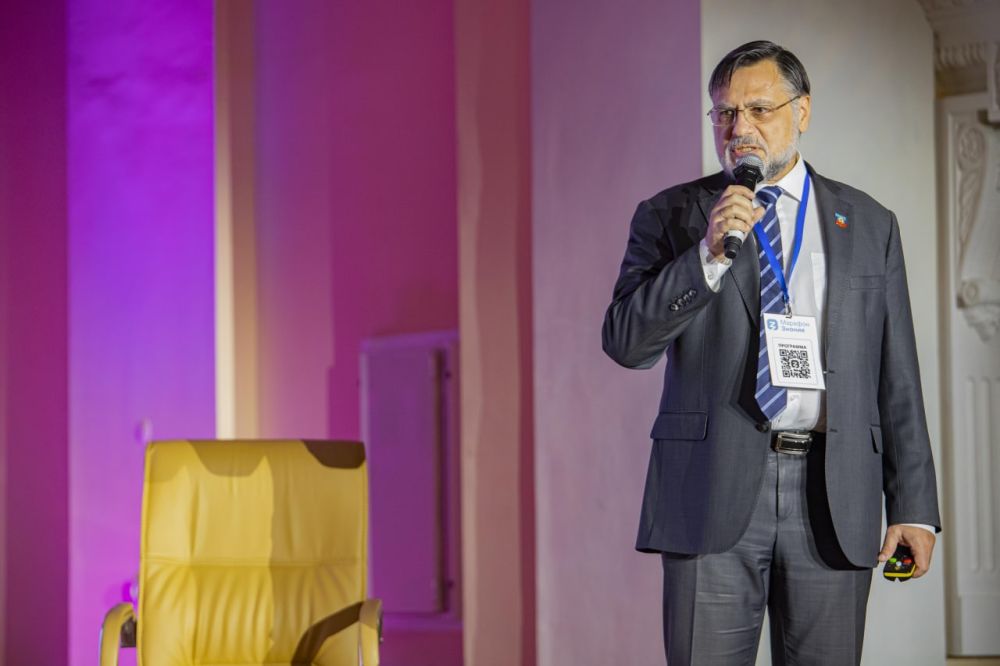 Российская Федерация старается максимально расширить возможности молодежи ЛНР, выросшей в условиях военных действий