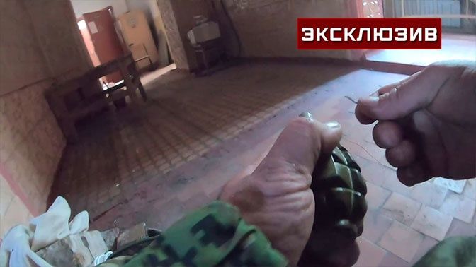 Взрывоопасные находки: кадры разминирования Лисичанска от первого лица