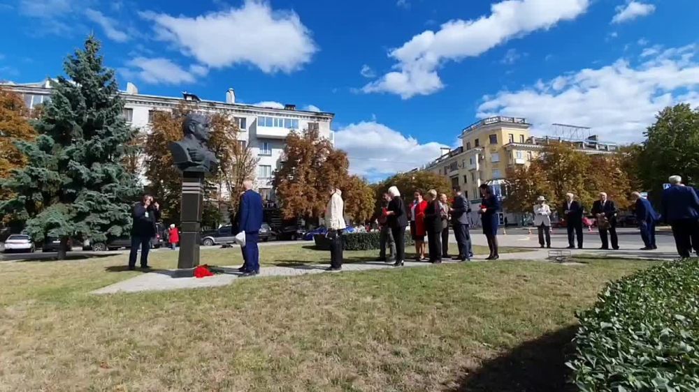 ����� ���. ������ �������� ��������� ����� � ����� ������� ��������� ���������� ������ ���������������� ������, ��������� ������ ������ ��������� ��������