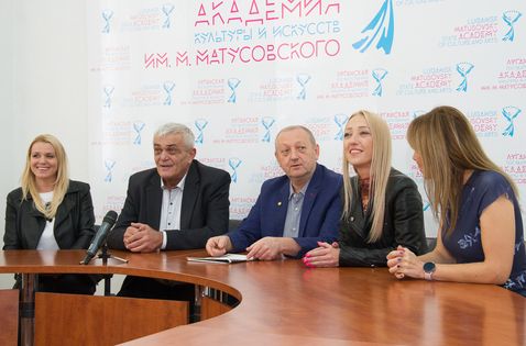 ����� ������� ������� ������� ���������� � ������������� �������� ��