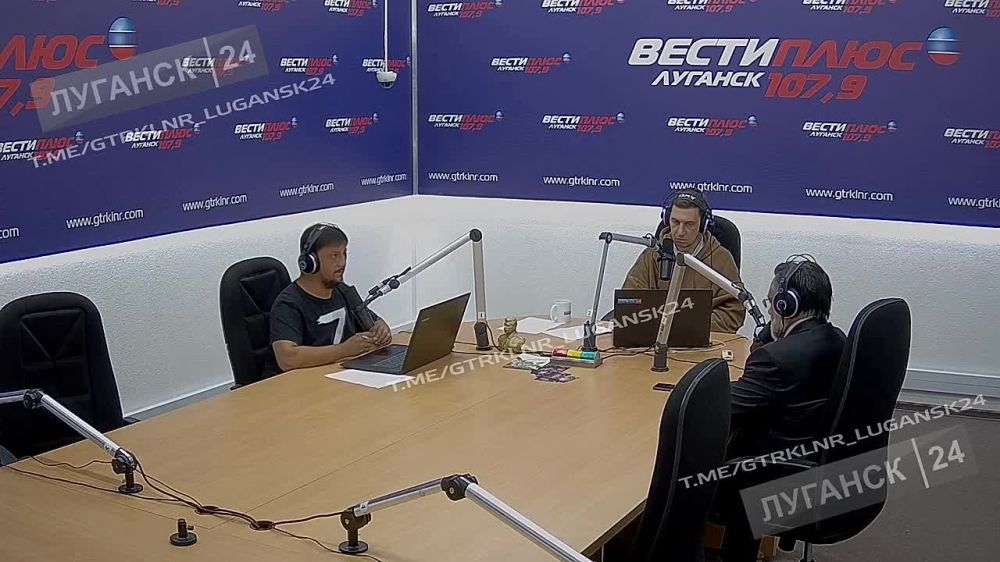 Министр иностранных дел ЛНР Владислав Дейнего в эфире телерадиомарафона «Zдесь и сейчас» на телеканале «Луганск 24» рассказал о взаимодействии с Международным комитетом Красного Креста (МККК)