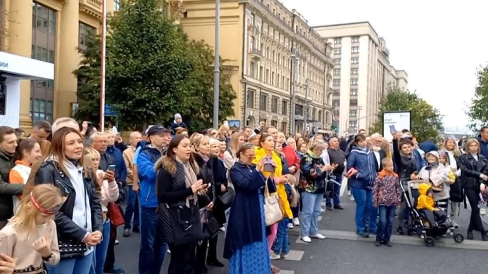 10-11 �������� � ������, � ����������� �������� ���������� ��������� ���������� ����� ����������� �������, ���������� �������� �����������, ����������� ������������ 875-����� ������ ������