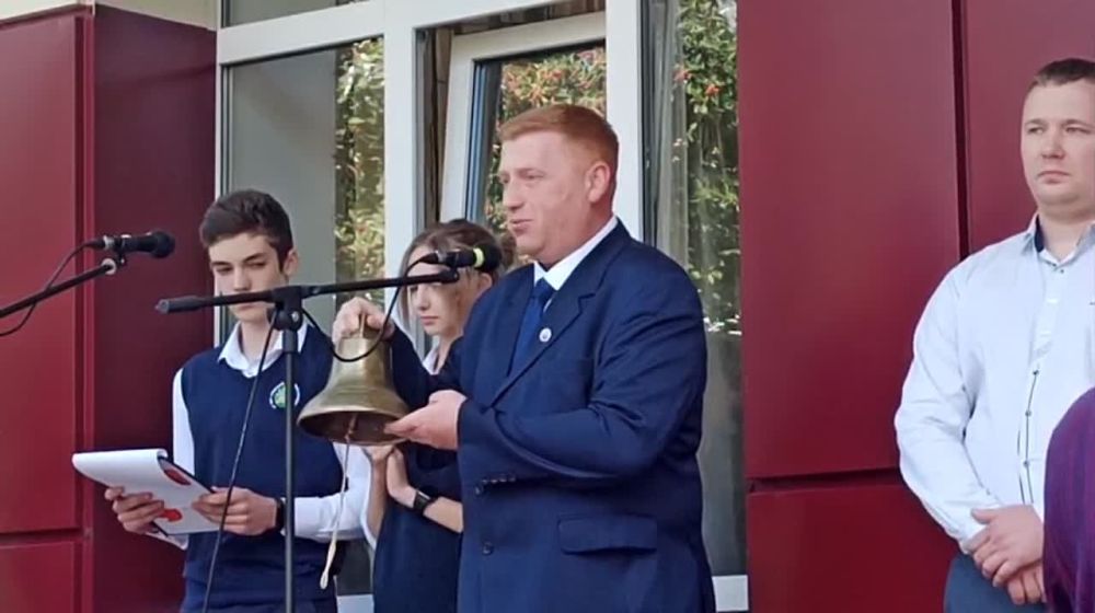 Дети - это ангелы, поэтому в День мира вместе взрослые и дети соединятся в одном перезвоне - Леонов