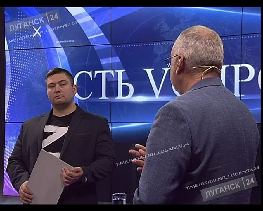 Председатель комиссии по вопросам развития культуры, образования и науки Общественной палаты ЛНР Антон Кондратенко в эфире...