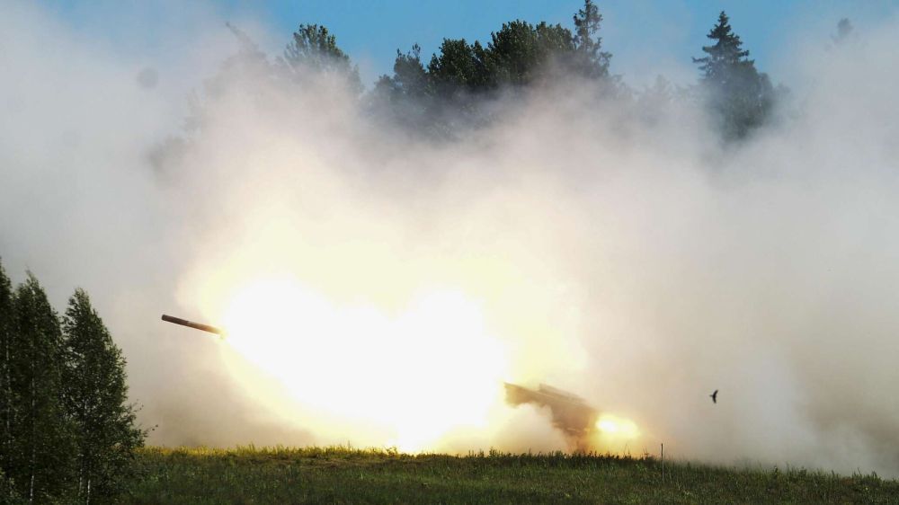 Сорвать референдум: Украина выпустила 24 ракеты HIMARS по ЛНР