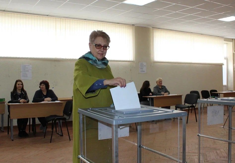 Представители Совета женщин при администрации Славяносербского района приняли участие в Референдуме о вхождении Луганской Народной Республики в состав Российской Федерации