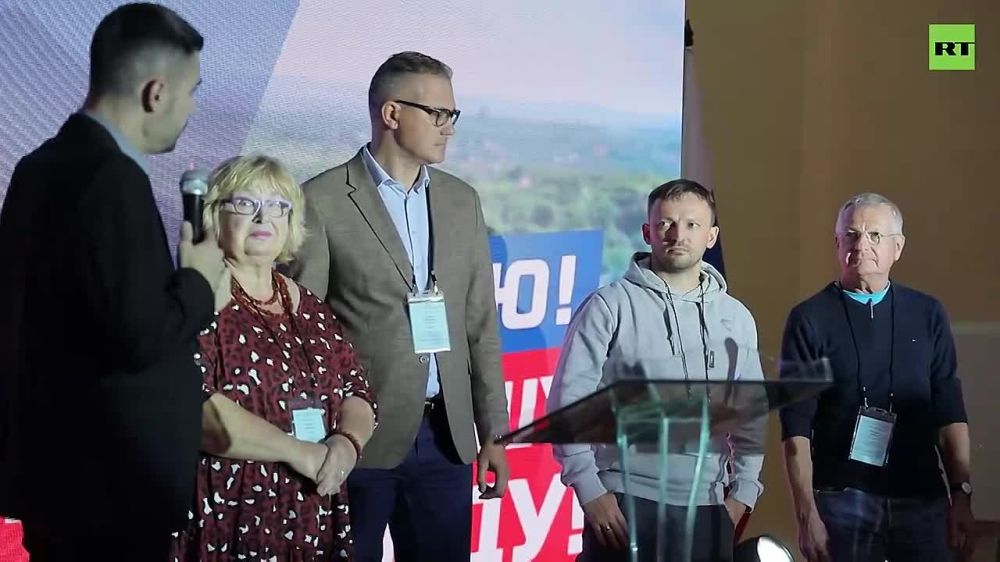 Военкор RT Влад @vandrytsa Андрица пообщался в Луганске с депутатами Госдумы, которые рассказали, как их коллеги относятся к частичной мобилизации и готовы ли сами поехать в зону СВО