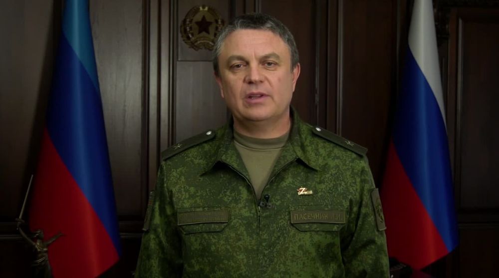 Борис Рожин: Официальное обращение главы ЛНР Леонида Пасечника к президенту РФ с просьбой принять Луганскую Народную Республику в состав России