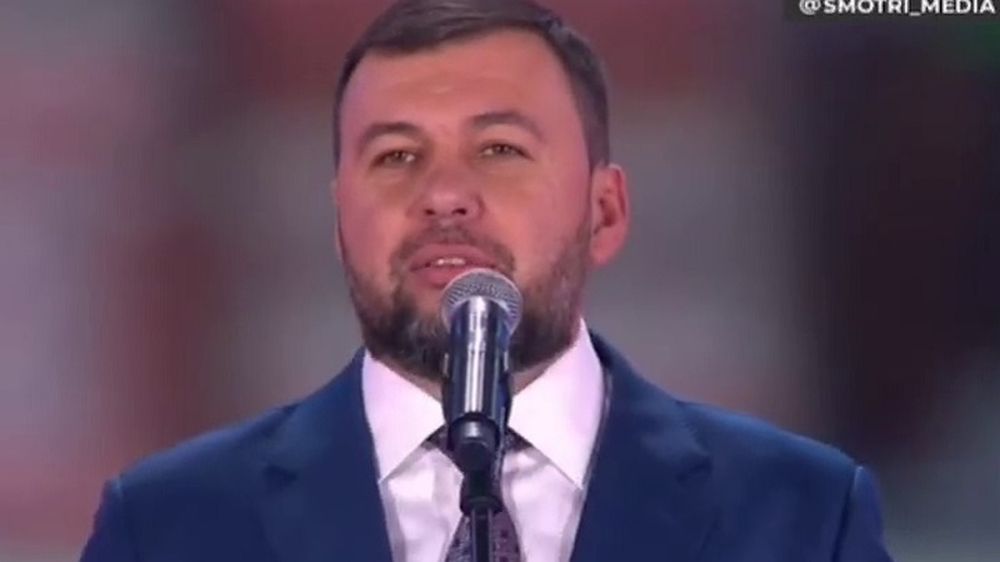 Глава ДНР: Этот день свершился - русские люди воссоединились!