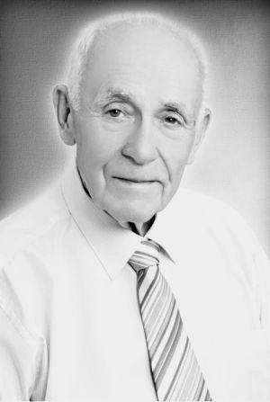 Ушел из жизни Почетный гражданин Луганска Александр Ольшанецкий