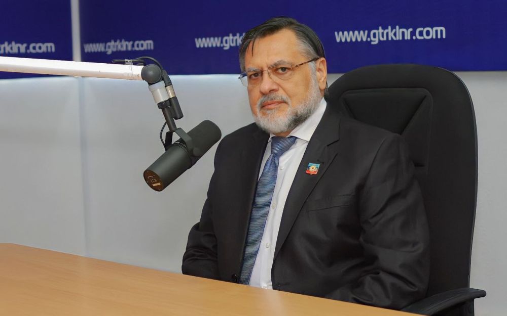 Министр иностранных дел ЛНР Владислав Дейнего в эфире телерадиомарафона «Zдесь и сейчас» на телеканале «Луганск 24» рассказал о переходном периоде в адаптации законодательства ЛНР и России