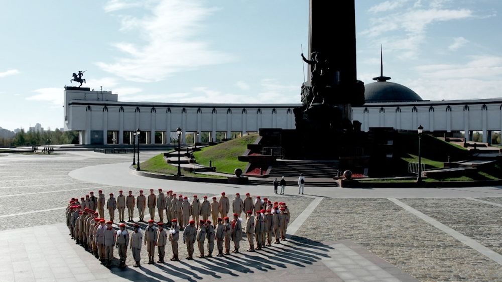 ��������� ������ ����������� � ���� ������ � ��������� ���������� ������������