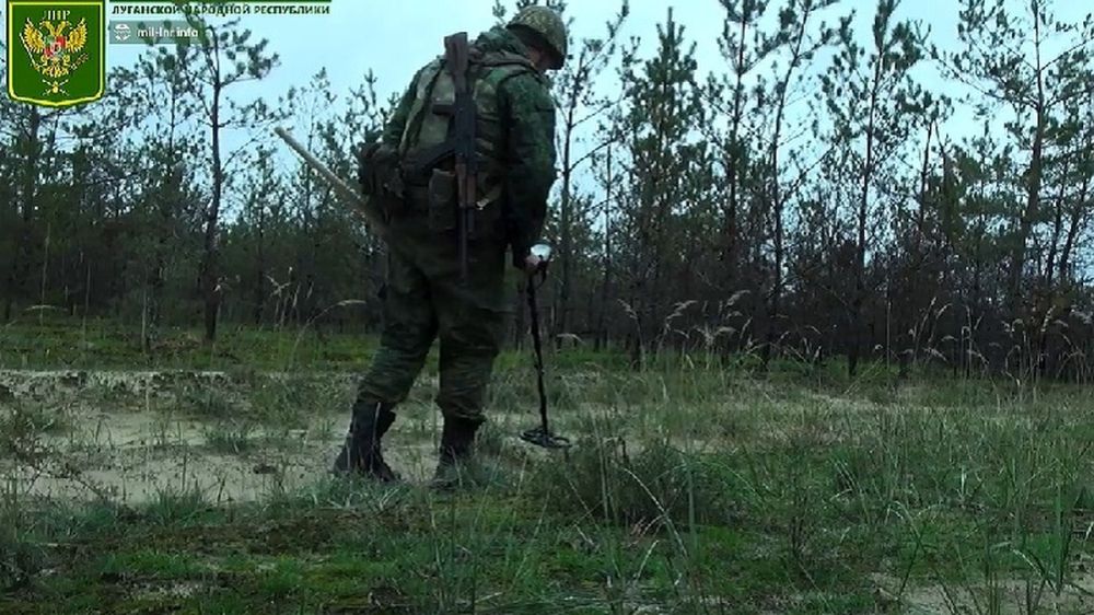 Предприниматель из Ростова передал современный миноискатель бойцам на передовые позиции в ЛНР