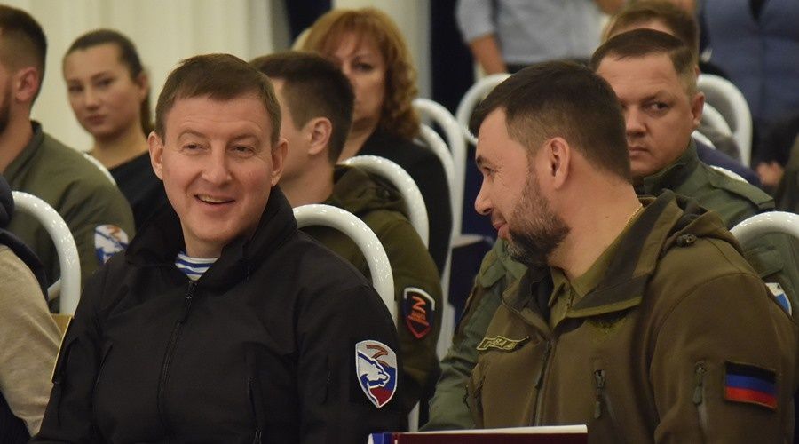 Региональные отделения ЕР начали работать в ДНР и ЛНР