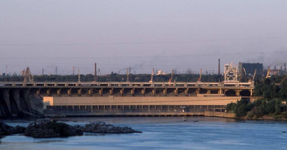 Стало известно взрывах на подстанции у Днепрогэс в Запорожье