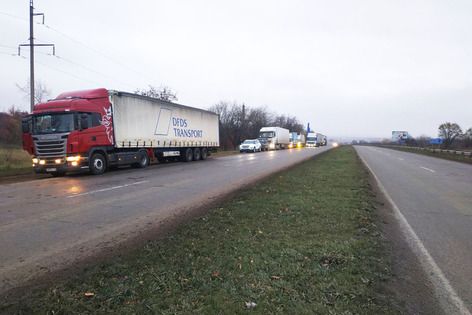 Единороссы из Татарстана доставили 98 тонн гумпомощи для жителей Лисичанска