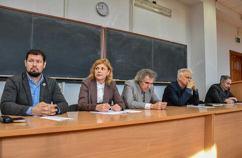 �������� ������� � �������� ������� ���� �� �������� ������ � ������������� �����������