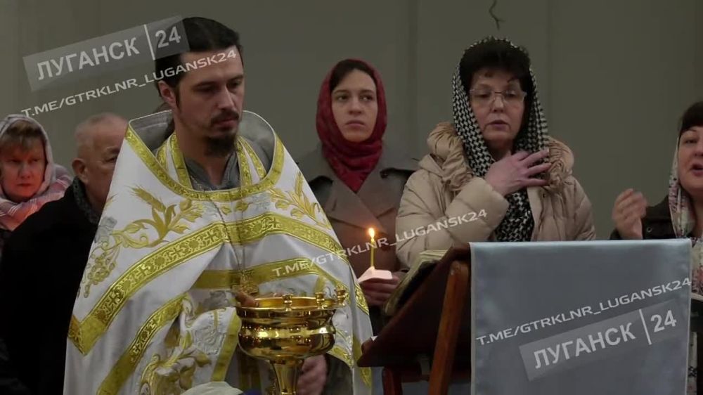 В Луганске простились с известным скульптором Александром Редькиным