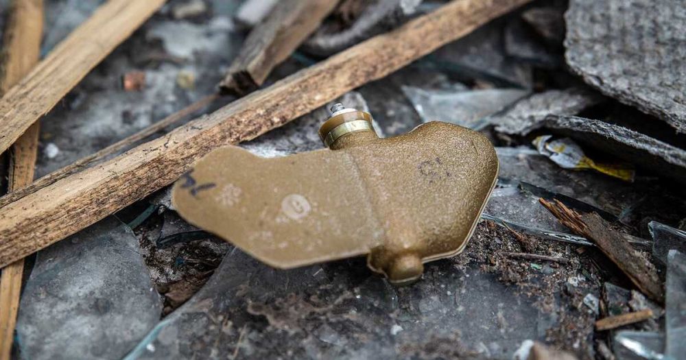 Жителю Золотого в ЛНР оторвало ногу миной "Лепесток"