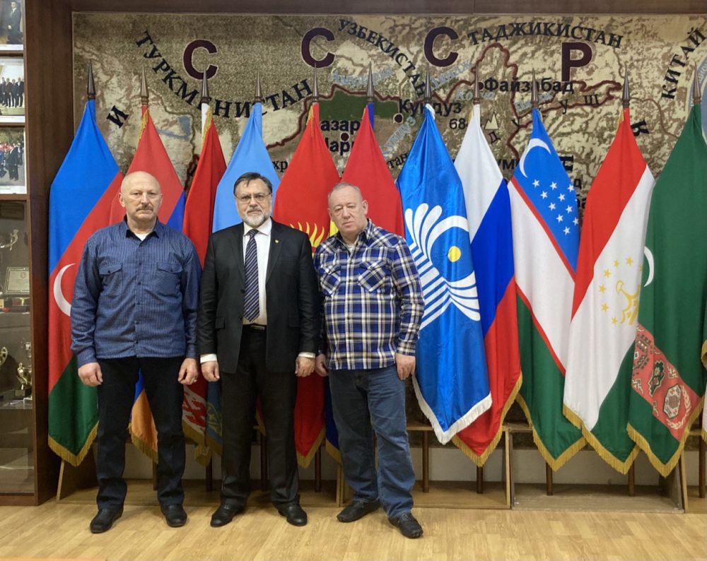 Министр иностранных дел ЛНР Владислав Дейнего встретился с руководством Комитета по делам воинов-интернационалистов при Совете глав правительств стран СНГ